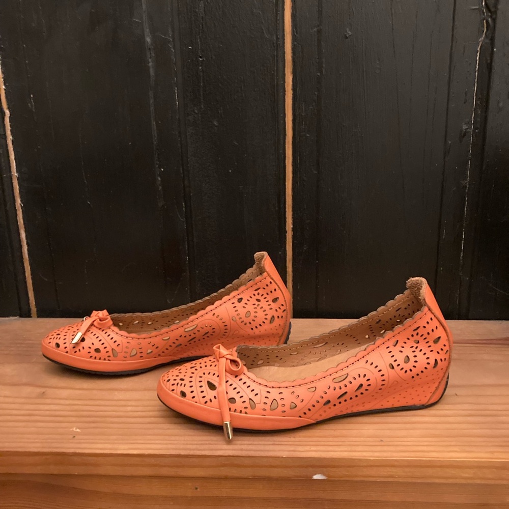 Spring Step Orange Flats with Perforated Design - Picture 3 of 6